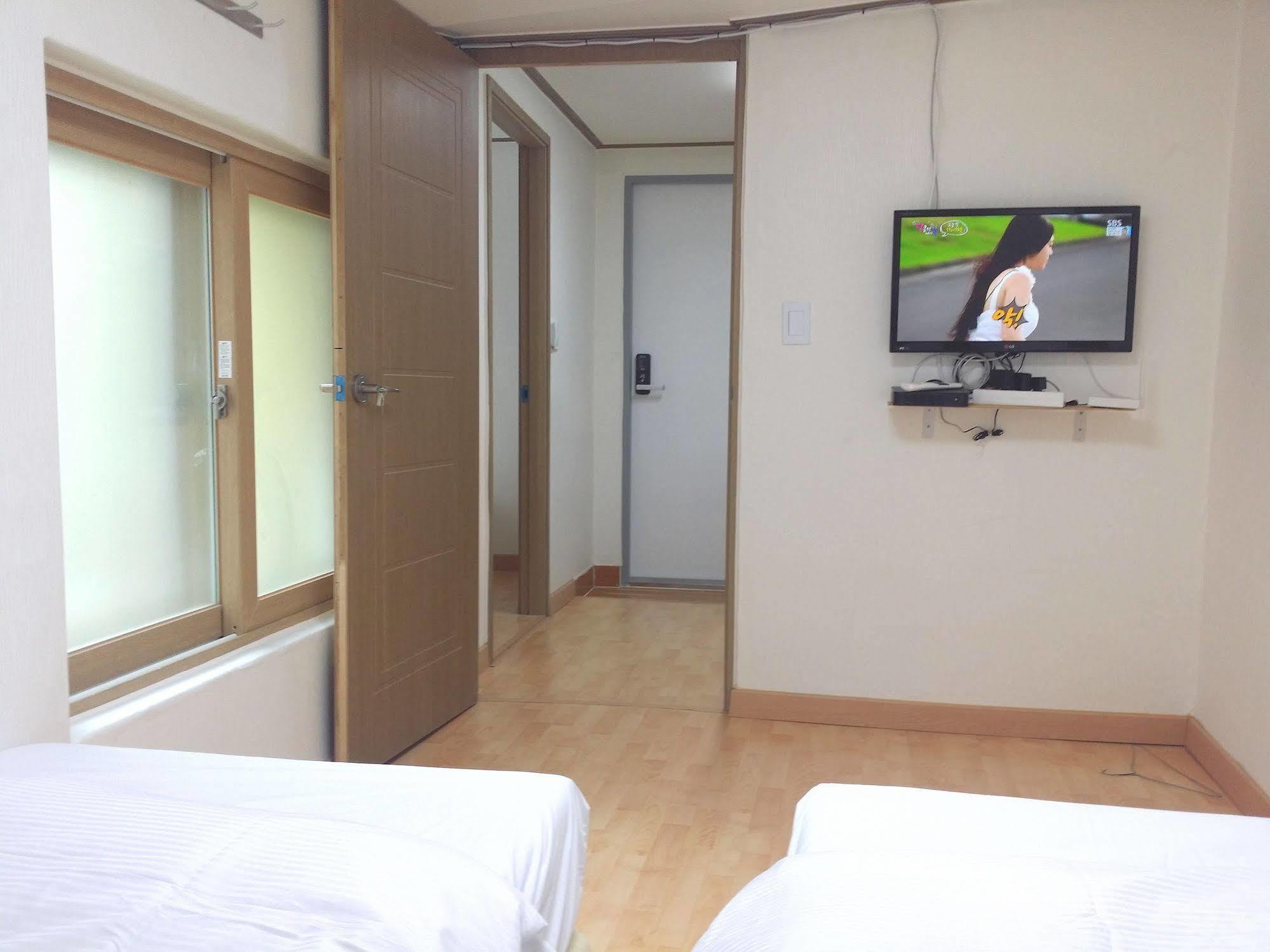 Myeongdong Guesthouse Seoul Ngoại thất bức ảnh