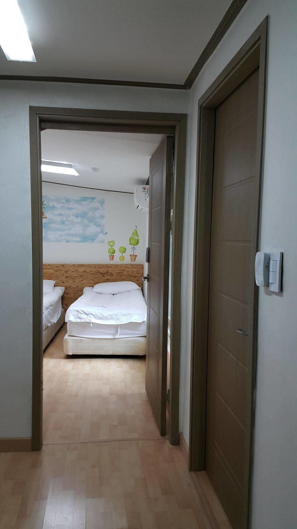 Myeongdong Guesthouse Seoul Ngoại thất bức ảnh