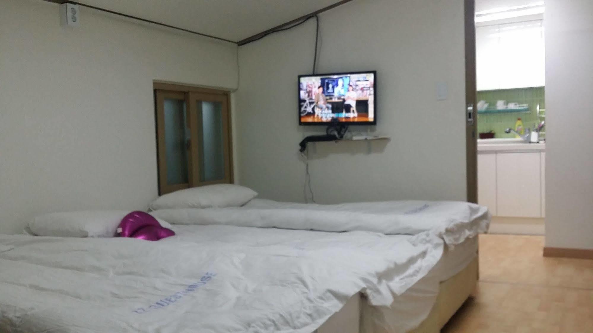 Myeongdong Guesthouse Seoul Ngoại thất bức ảnh